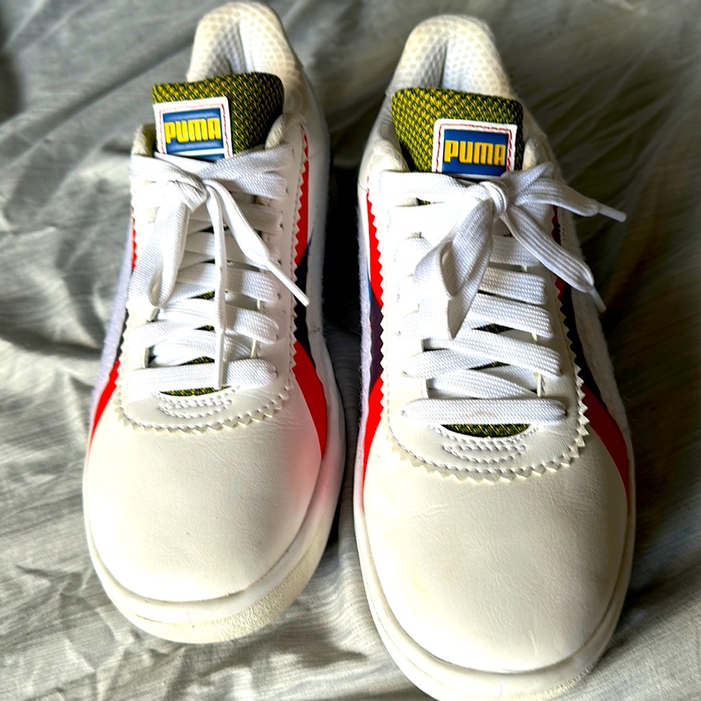 Puma red ,white,and blue size 8 great condition